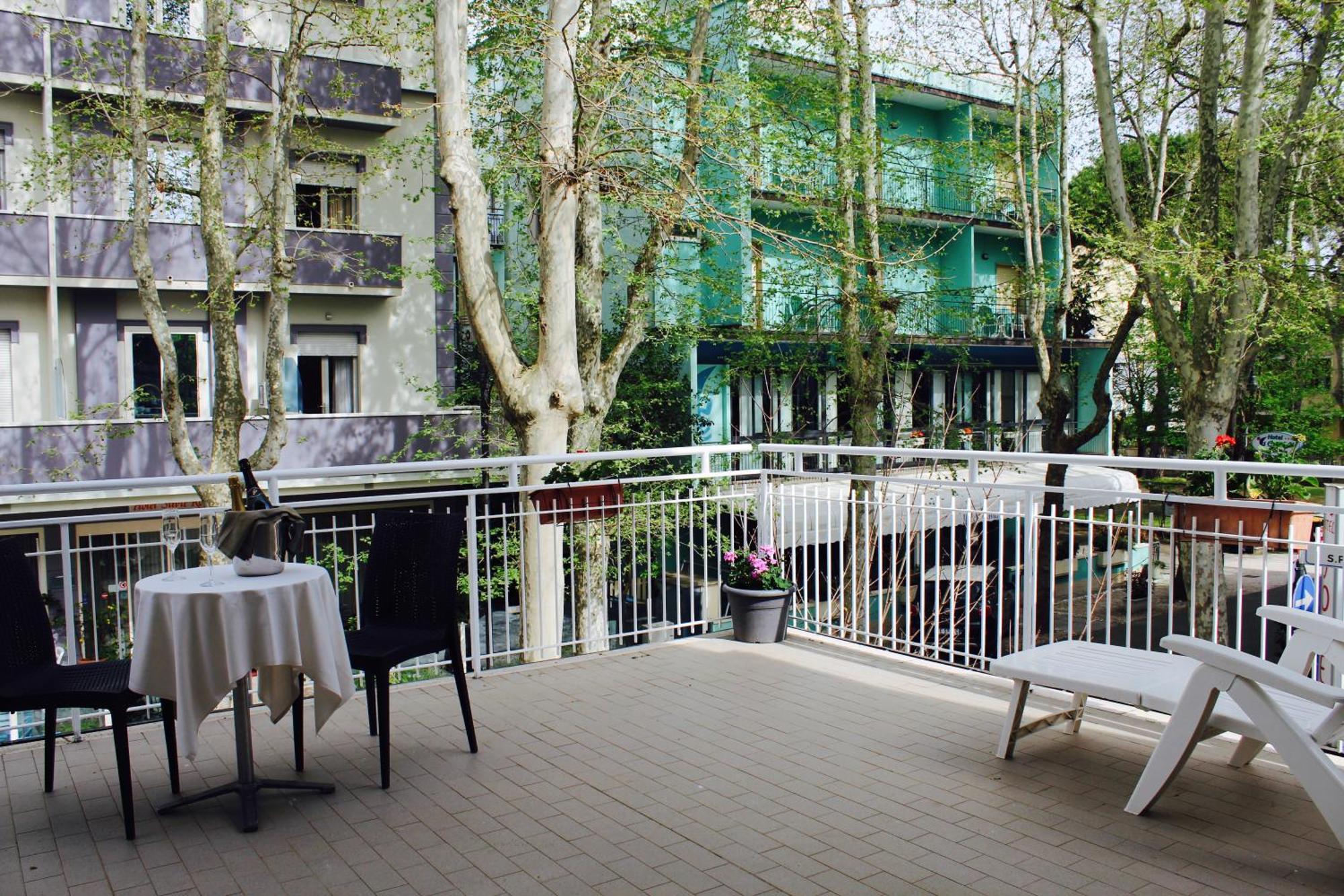Blue Hotel Cesenatico Exterior photo
