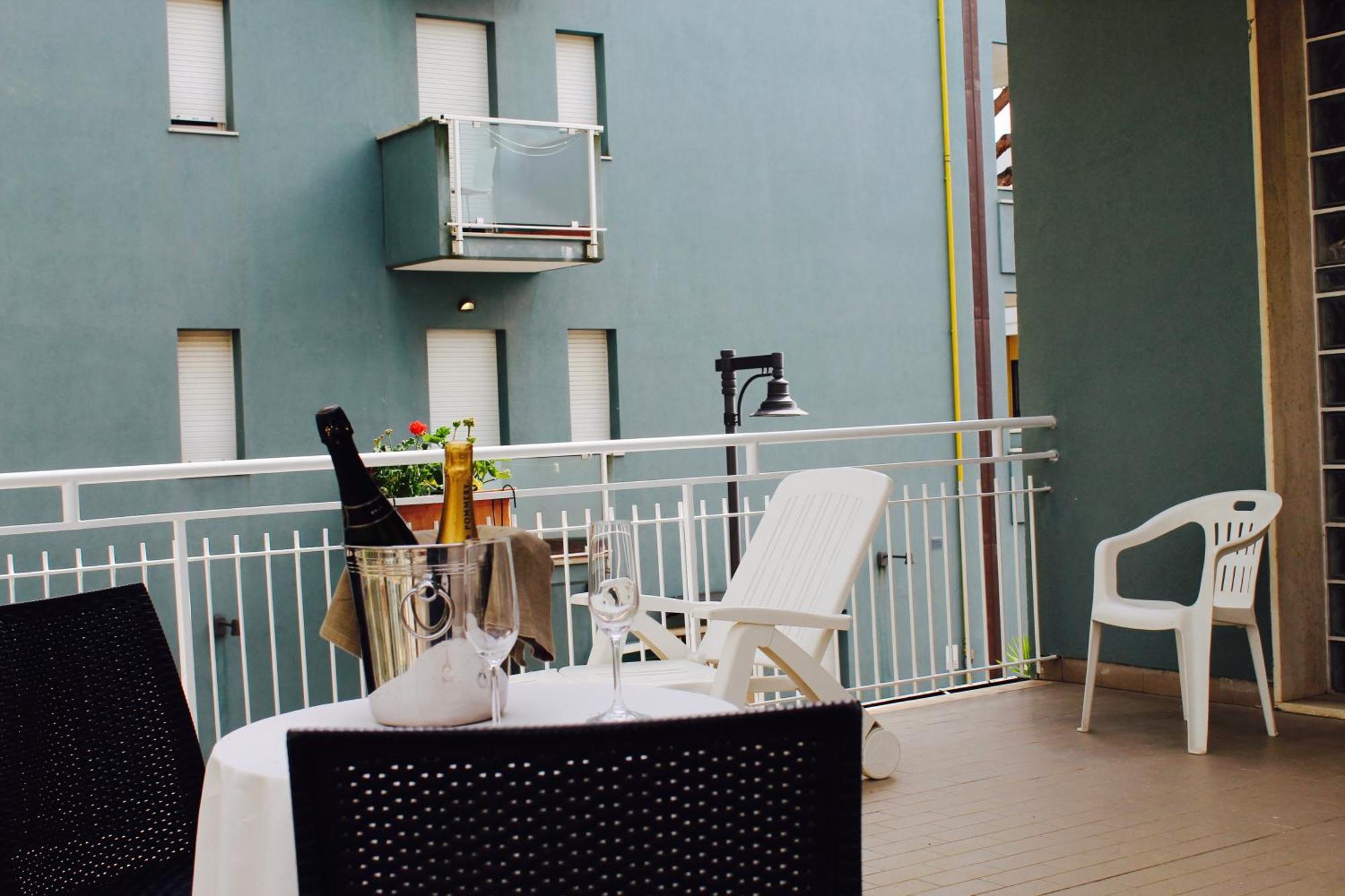 Blue Hotel Cesenatico Exterior photo